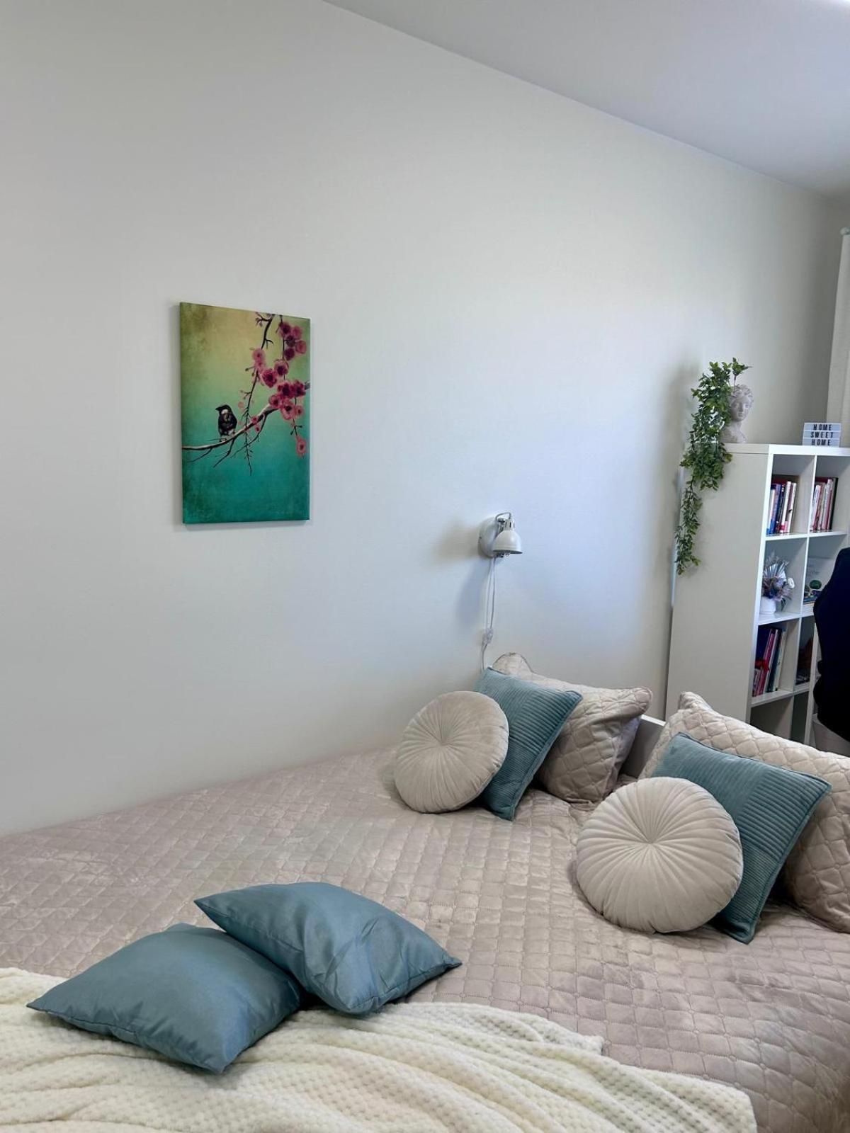 Stella'S Apartment - City Center - Free Secure Parking - Big Sun Terrace - Air Conditioning - Wifi - Tram To The Tallinn Bus Station And Old Town 외부 사진